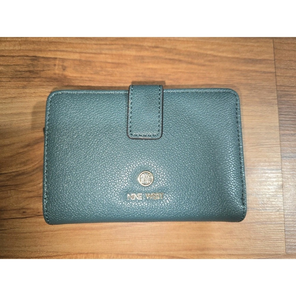 Nine West Lockup 9s Zip Around Card Wallet Case Teal Blue
